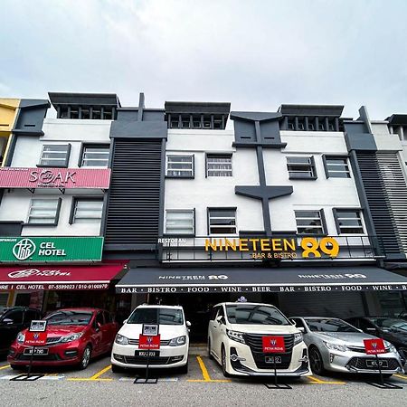 Cel Hotel Skudai Kültér fotó